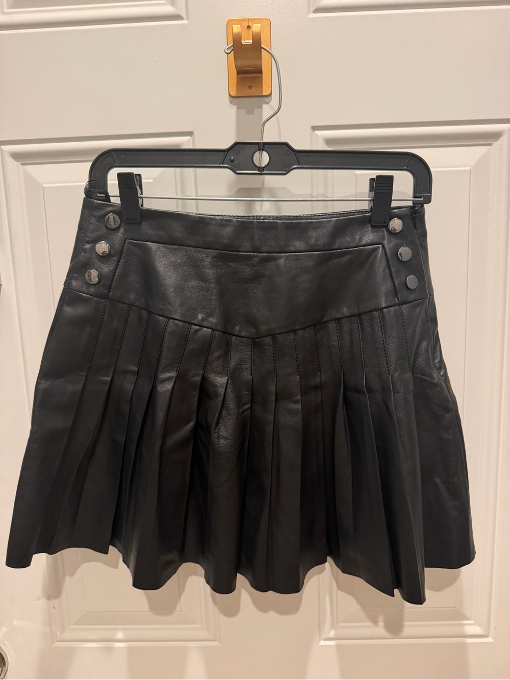 Maje pleated flared leather mini skirt - Picture 3 of 9